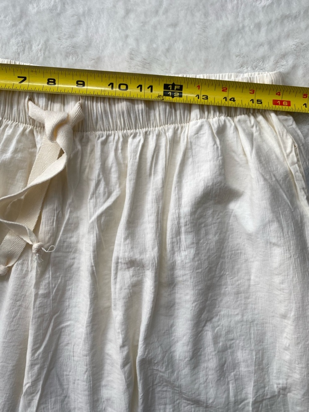 Urban Outfitters Wide Leg Flowy Drawstring Pants Cream Size Large Raw Hem - Picture 5 of 8